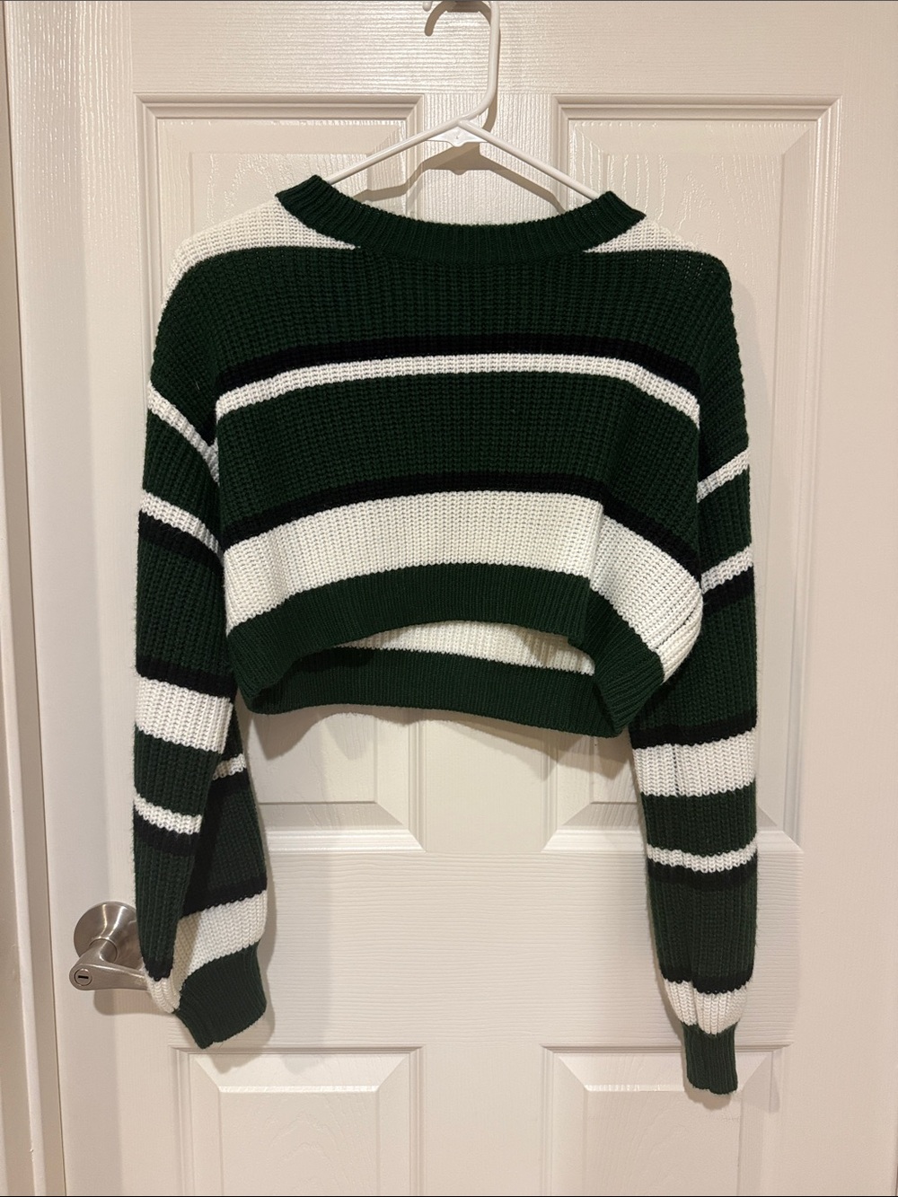 SHEIN Dark Green, White & Black Striped Cropped Crewneck Sweater